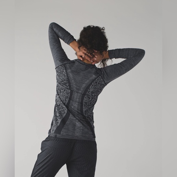 Lululemon rest less pullover Long Sleeve Top heathered edition - Picture 5 of 11
